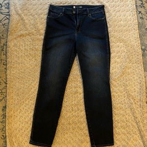 Women’s dark wash high rise jeans